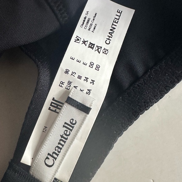 Chantelle Black Sheer Underwire Bra - Picture 8 of 11